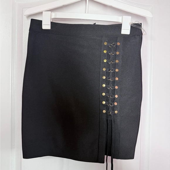 🖤Black Lace-Up Mini Skirt - Picture 4 of 7